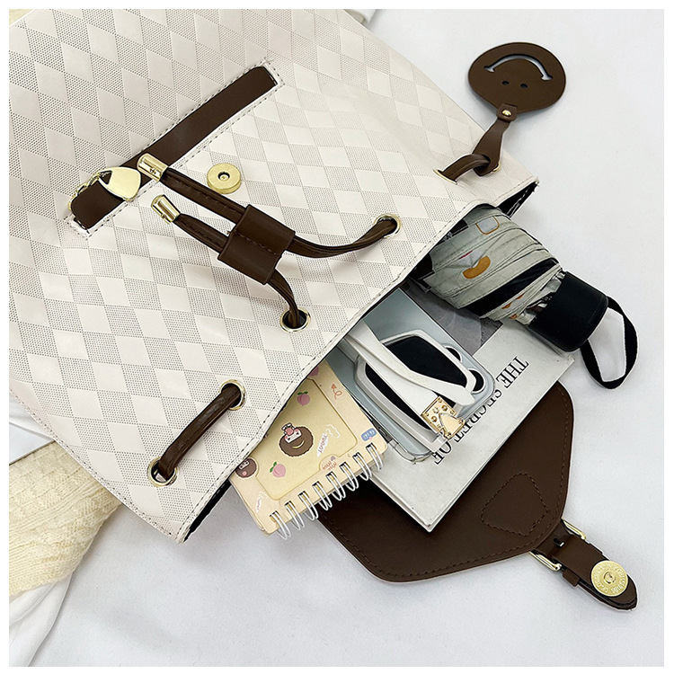 Women’s Stylish Crossbody Shoulder Bag for Ladies – PU Leather Fashion Handbag for Girls | Casual Mini Side Bag BD
